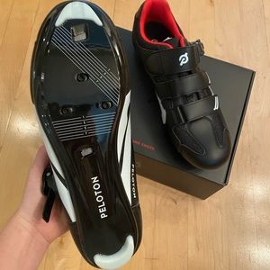 Brand New Peloton Cycling shoe w/ cleats